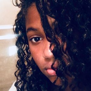 Meet your Posher, Jada